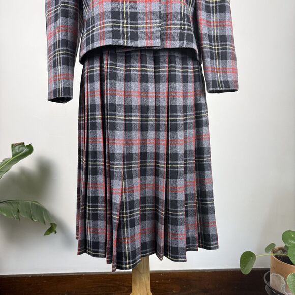 Vintage Pendleton Plaid Blazer Skirt Suit Set | 100% Wool 80s 90s Two-Piece Set - Picture 6 of 10
